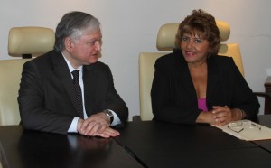 004. Minister Nalbandian meets Head of FR Committee of Panamanian NA - 09.01.2014